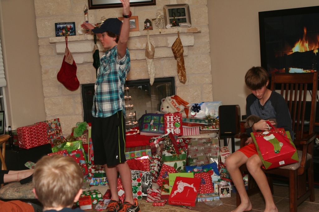 2012-12-24 037 Christmas Eve at T&S.jpg